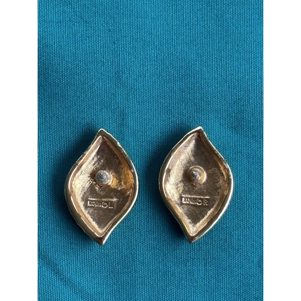 Vintage Napier Signed Gold Tone Striped Flame Textured Stud Earrings 1 1/4" - Picture 3 of 5